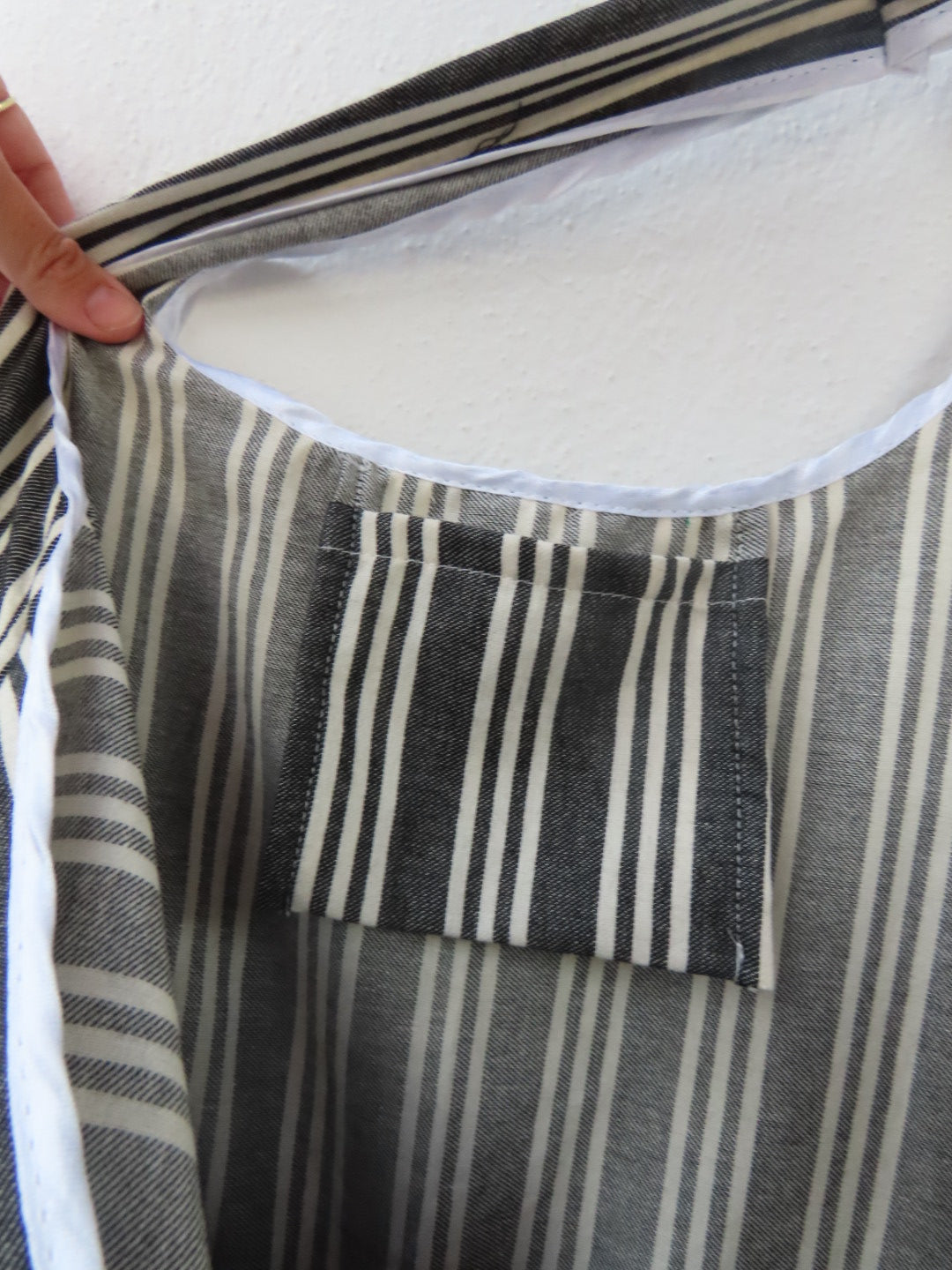 BLACK and WHITE STRIPES LINDOS BAG